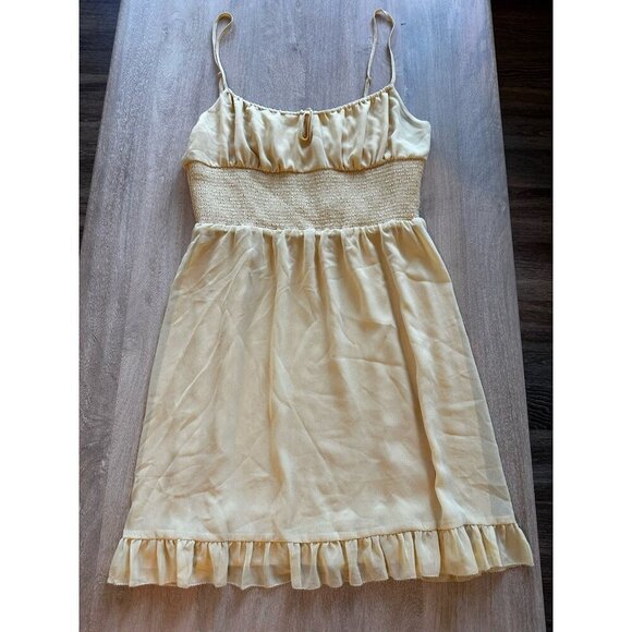Aritzia Wilfred Genoa Mini Dress Smocked in Wheat Butter Yellow Size Large - Picture 2 of 5